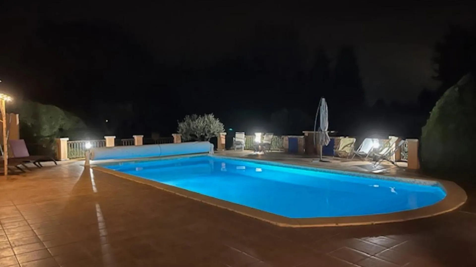 The Bamboos - Private Heated Swimming Pool Villa Lagnes 0*,  France